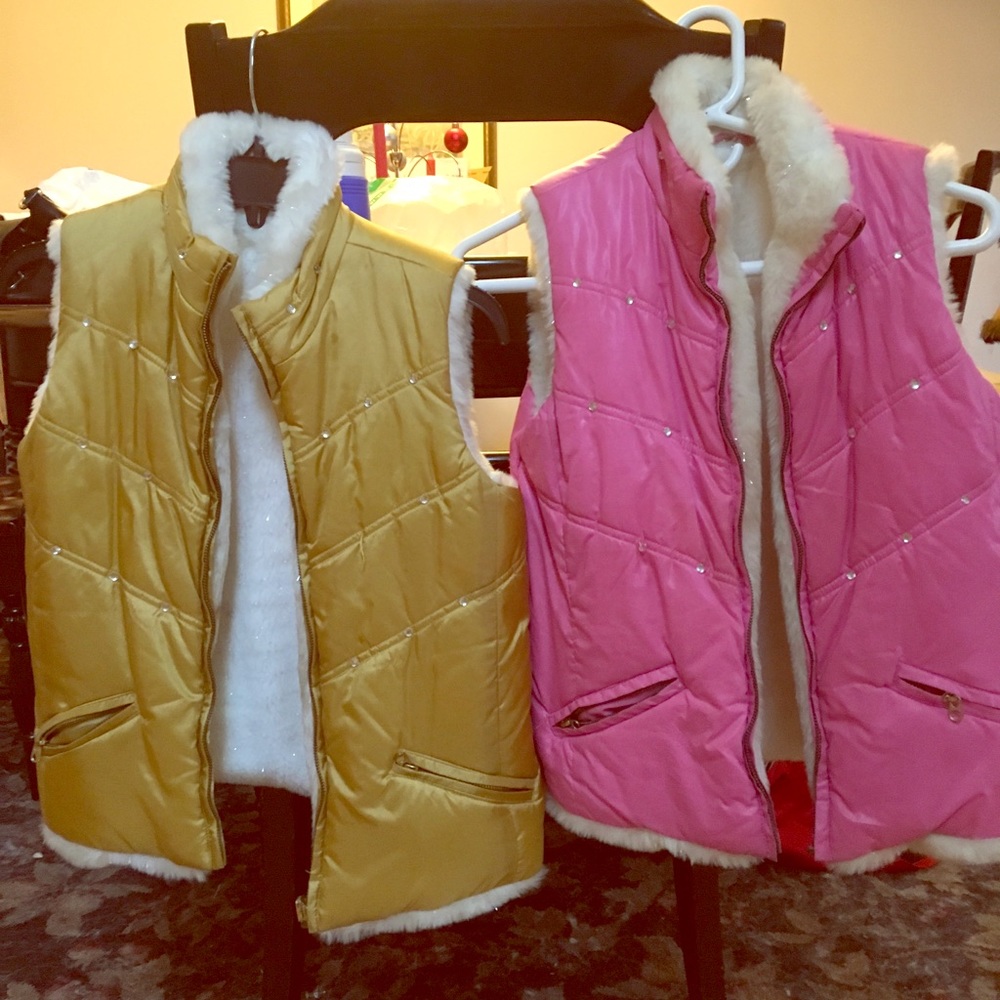 2 Children’s Place winter vests